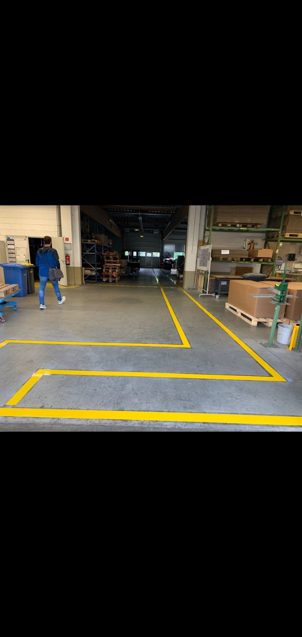 Fluchtwege und Sicherheitsmarkierung – Projektbild 13