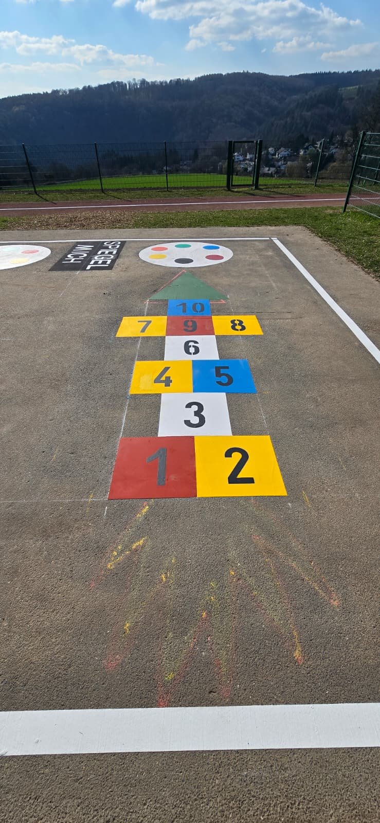 Schulhof- und Spielfeldmarkierung – Projektbild 01